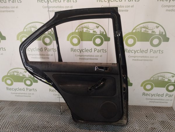 Puerta Trasera Izquierda Vw Bora (05781106)
