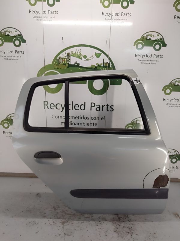 Puerta Trasera Derecha Renault Clio F2 (04353880) Lp