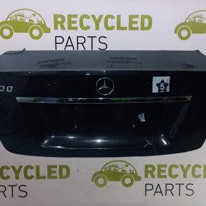 Tapa De Baul Mercedes Benz C200 (05294268) Lp