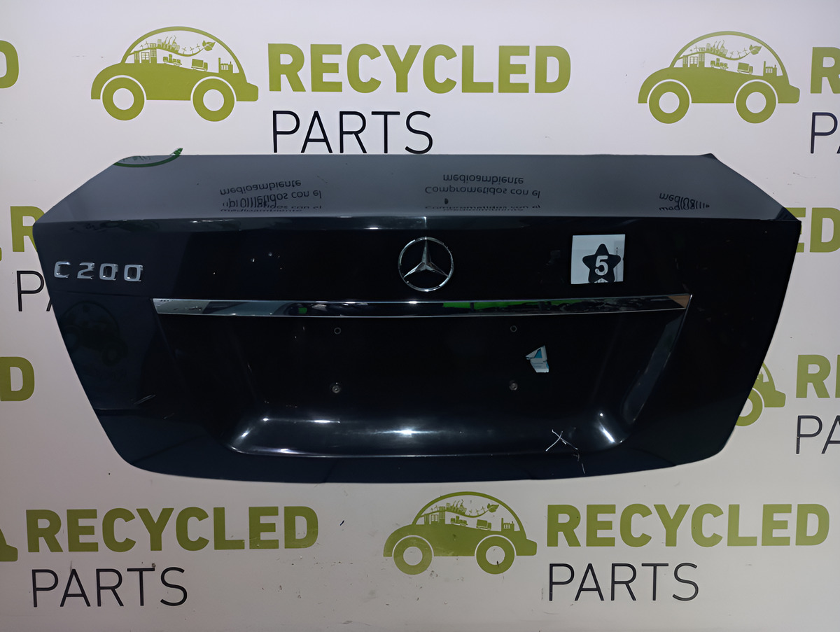 Tapa De Baul Mercedes Benz C200 (05294268) Lp