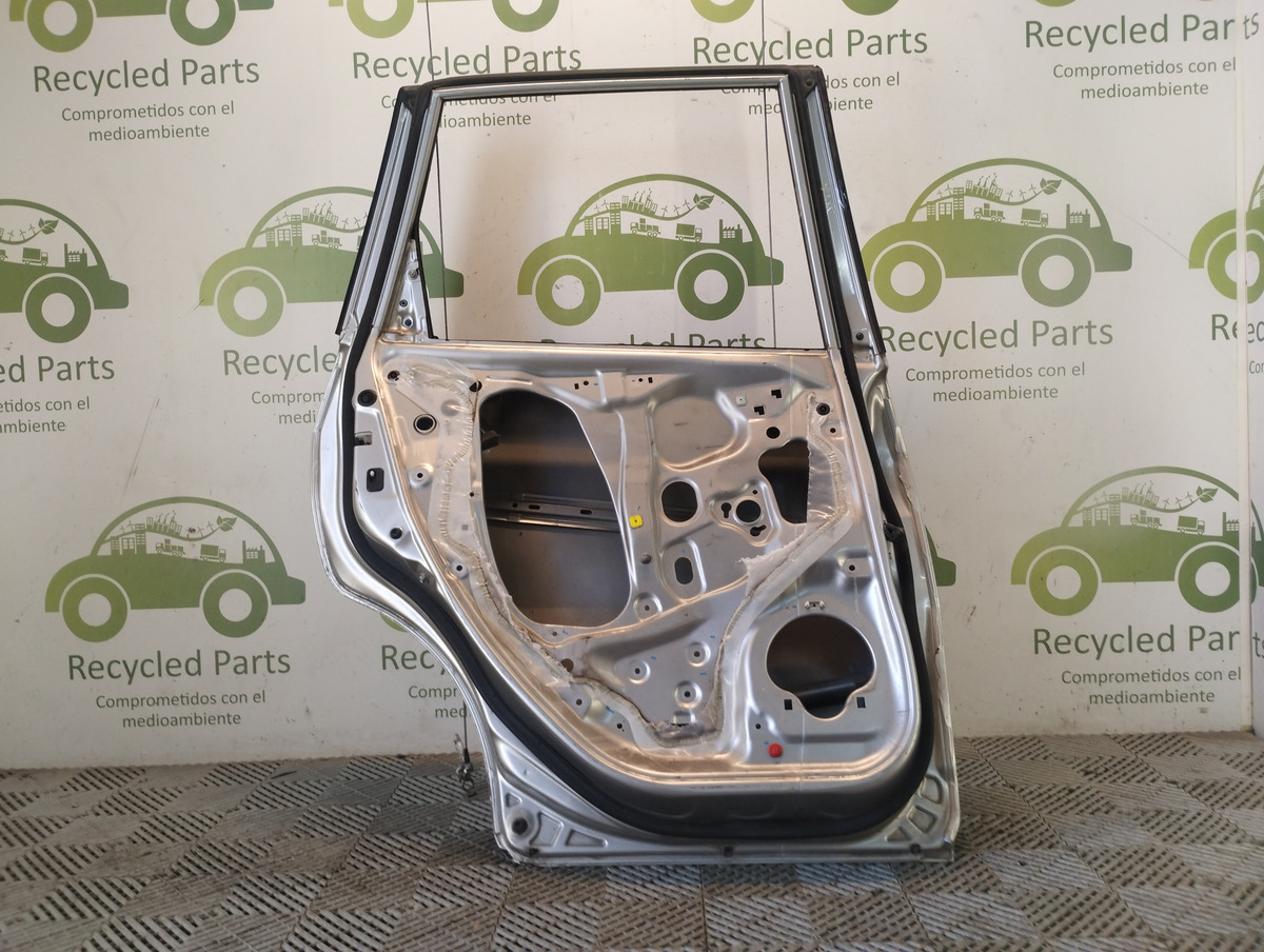 Puerta Trasera Izquierda Honda Fit Li (06080949)