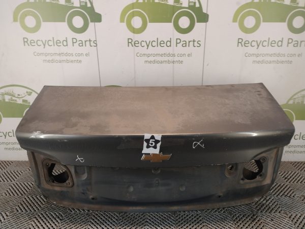 Tapa De Baul Chevrolet Classic (06248910)