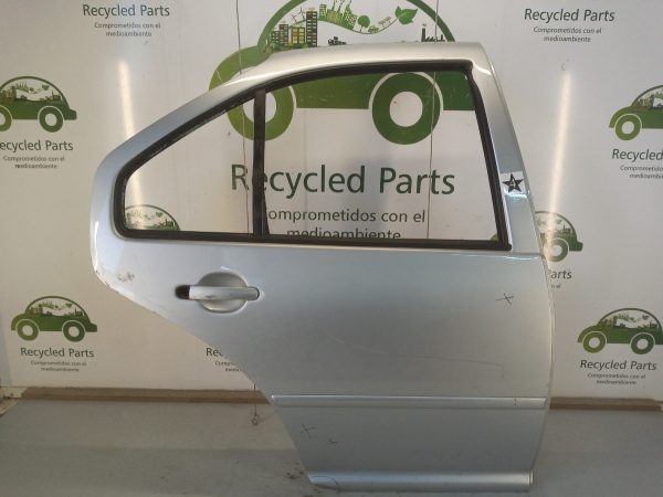 Puerta Trasera Derecha Vw Bora (03209219)