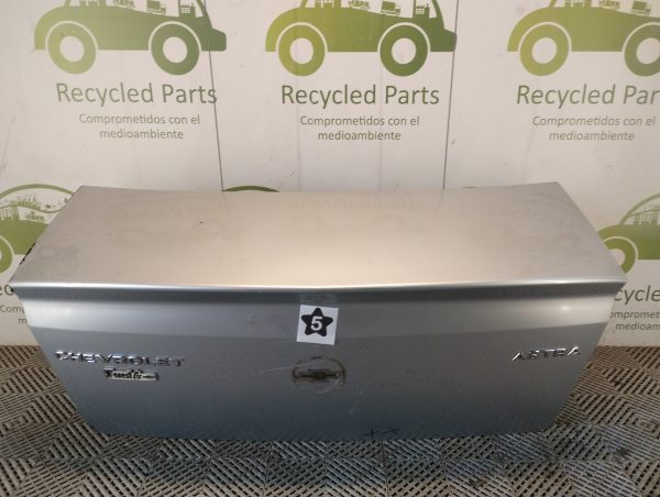 Tapa De Baul Chevrolet Astra (06202074)