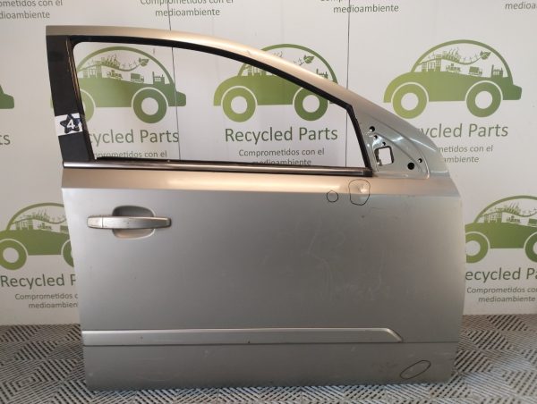 Puerta Delantera Derecha Chevrolet Vectra (04378901)