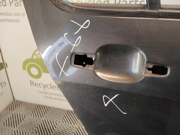 Puerta Trasera Derecha Peugeot 408 (05261173)