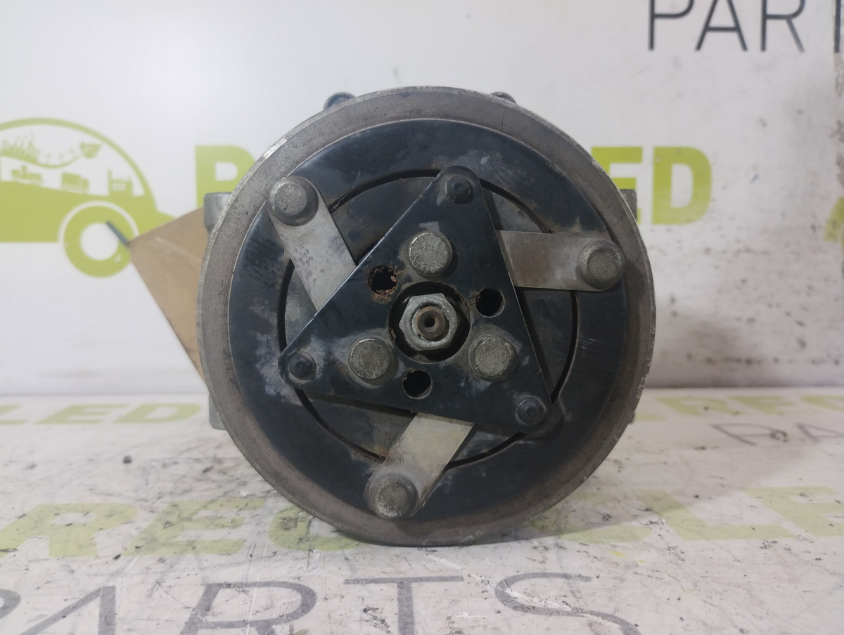 Compresor De A/a Peugeot 308 1.6 (05982524)