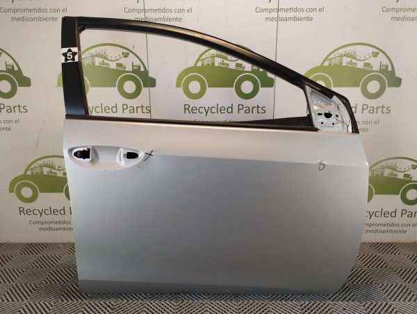 Puerta Delantera Derecha Toyota Corolla G11 (05216954)