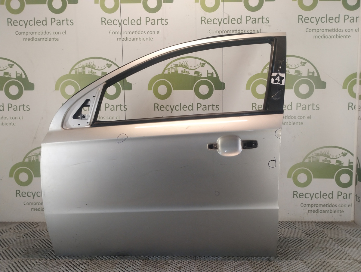 Puerta Delantera Izquierda Chevrolet Aveo (06328651)