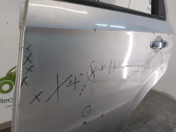 Puerta Trasera Izquierda Chevrolet Aveo (04513764)