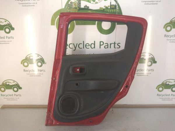 Puerta Trasera Derecha Fiat Mobi (03295151)