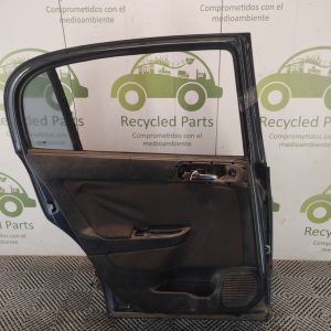Puerta Trasera Izquierda Chevrolet Astra (05931630)