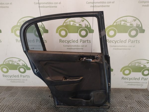 Puerta Trasera Izquierda Chevrolet Astra (05931630)