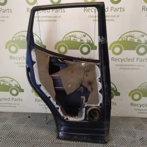Puerta Trasera Izquierda Mercedes Benz A160 (04446869)