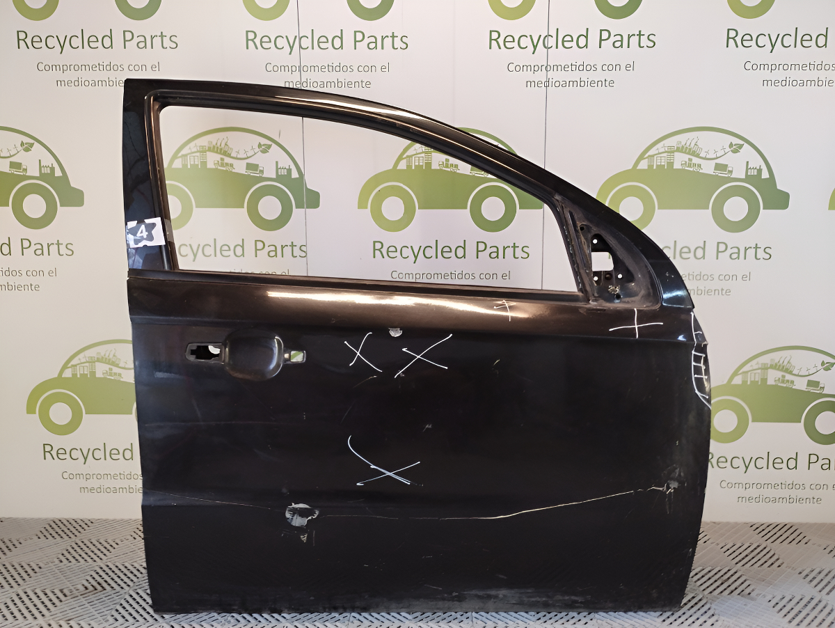 Puerta Delantera Derecha Chevrolet Aveo (04705829)