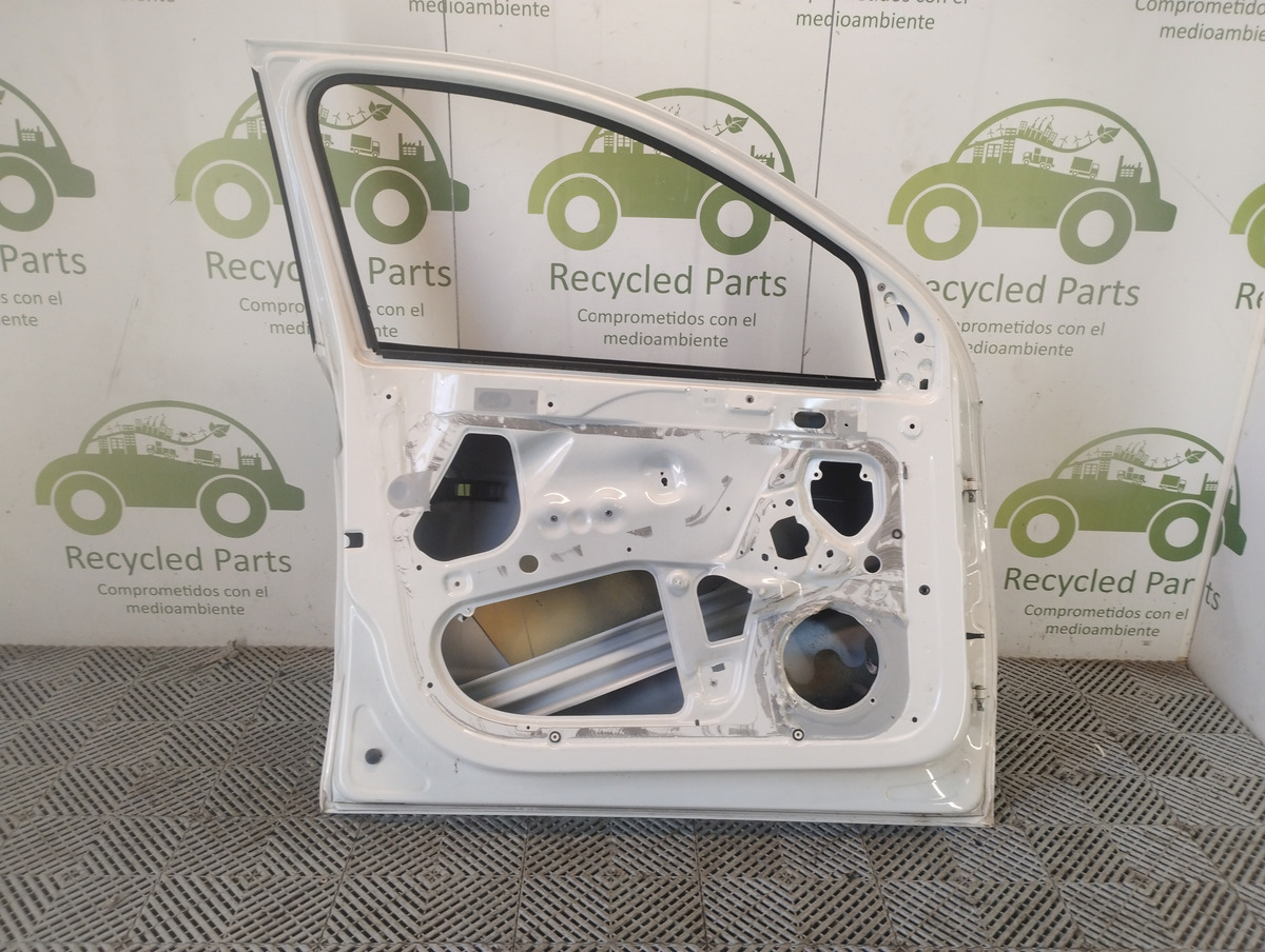 Puerta Delantera Izquierda Vw Gol Trend (06395781)