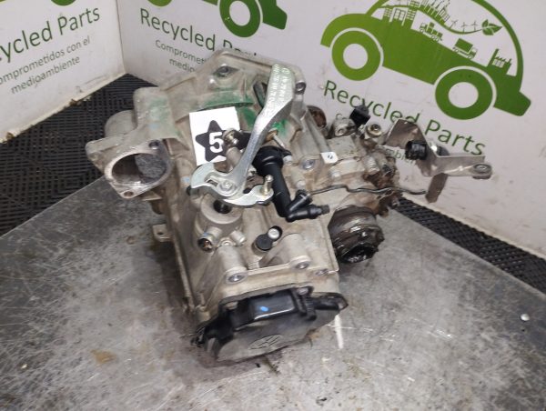 Caja De Velocidades Vw Bora 2.0 8v (04912249)