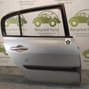 Puerta Trasera Derecha Renault Megane 2 4p (05259276)