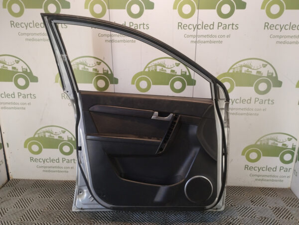 Puerta Delantera Izquierda Chevrolet Captiva (06038079)