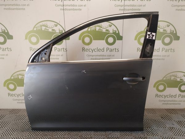 Puerta Delantera Izquierda Vw Vento Lv (06120238)