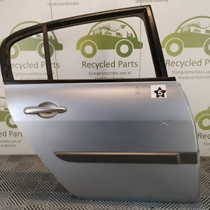 Puerta Trasera Derecha Renault Megane F2 4p (04641563) Lp