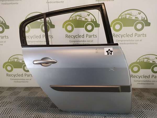 Puerta Trasera Derecha Renault Megane F2 4p (04641563) Lp