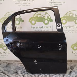 Puerta Trasera Derecha Vw Gol Trend (04881243)