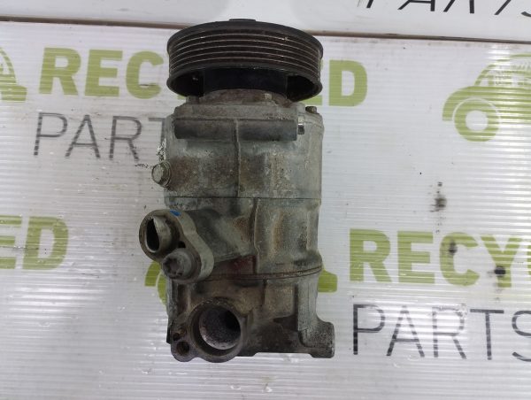 Compresor De A/a Vw Vento 2.0 (04987756)