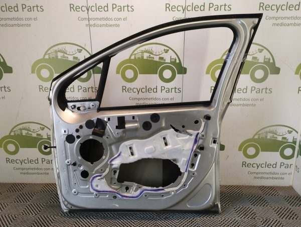 Puerta Delantera Derecha Peugeot 208 (04468676)