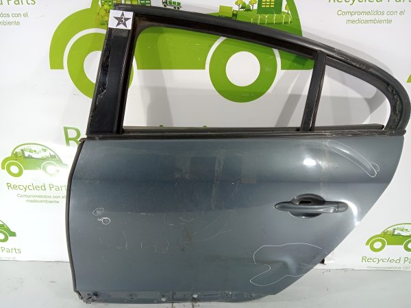 Puerta Trasera Izquierda Renault Fluence (04116632)