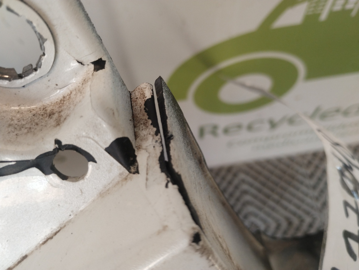 Guardabarro Izquierdo Peugeot 308 (05177948)