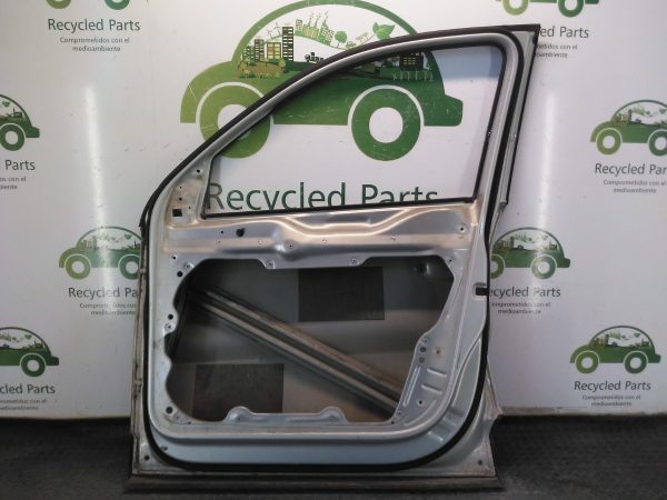 Puerta Delantera Derecha Vw Tiguan (04479176)