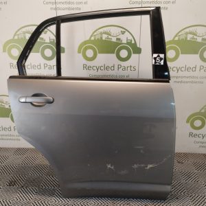 Puerta Trasera Derecha Nissan Tiida 4p (05373563)