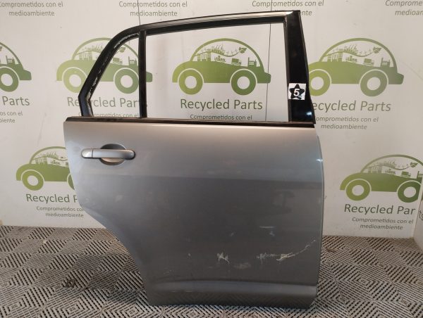Puerta Trasera Derecha Nissan Tiida 4p (05373563)
