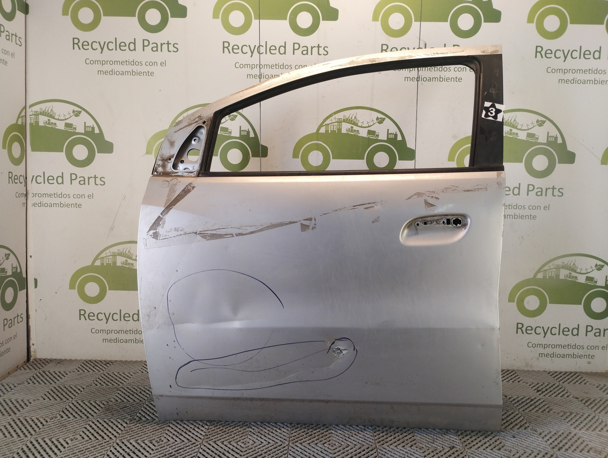 Puerta Delantera Izquierda Chevrolet Spin (05396280)