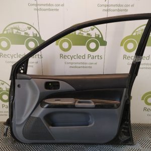 Puerta Delantera Derecha Mitsubishi Lancer 7ma (04986792)