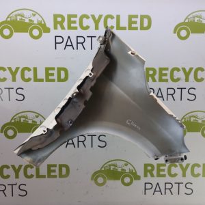Guardabarro Izquierdo Fiat Cronos (06015898)