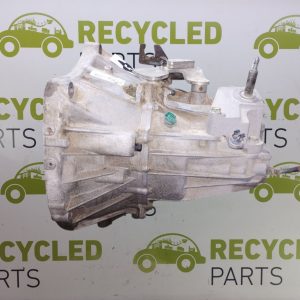 Caja De Velocidades Nissan Tiida 1.8 16v (05617437)
