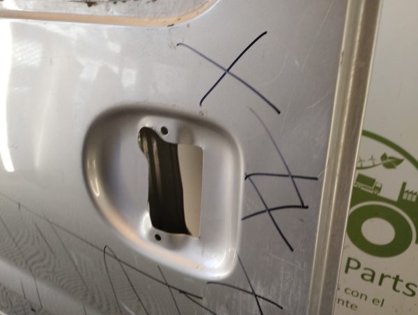 Puerta Trasera Derecha Renault Kangoo (03749407)