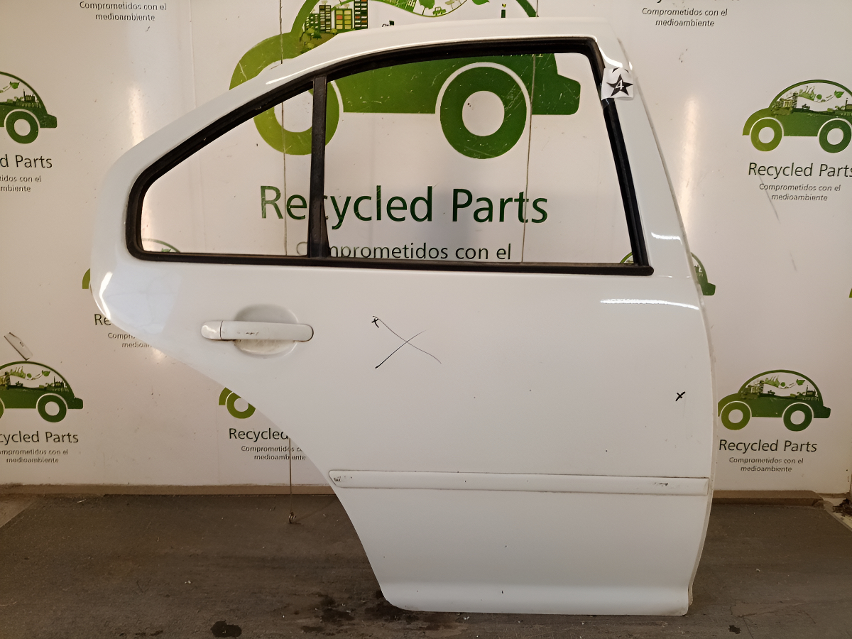 Puerta Trasera Derecha Vw Bora (03366341)