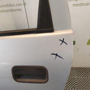 Puerta Trasera Izquierda Chevrolet Corsa (06105819)