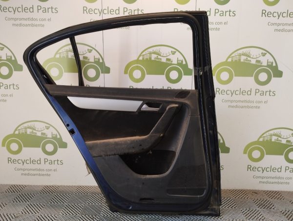 Puerta Trasera Izquierda Vw Passat B6 (04052267)