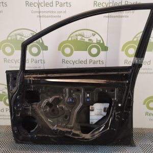 Puerta Delantera Derecha Nissan Tiida (04931408)