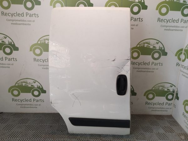 Puerta Trasera Derecha Fiat Qubo (05813708)