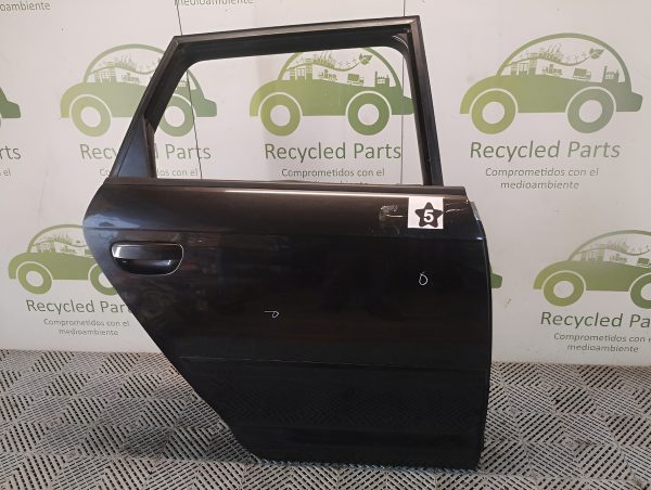 Puerta Trasera Derecha Audi A3 2da (05565727)