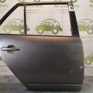 Puerta Trasera Derecha Kia Rondo (04652630) Lp*
