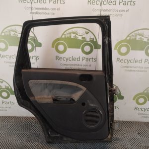 Puerta Trasera Izquierda Ford Fiesta Max (05429981)
