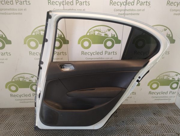Puerta Trasera Derecha Peugeot 408 (06590043)