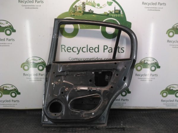 Puerta Trasera Derecha Chevrolet Astra (04444083)