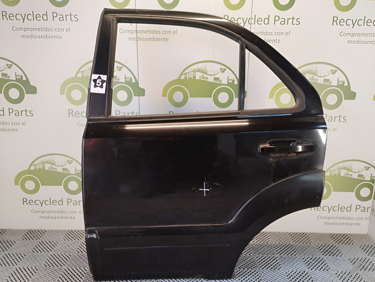 Puerta Trasera Izquierda Kia Sorento (04026821)